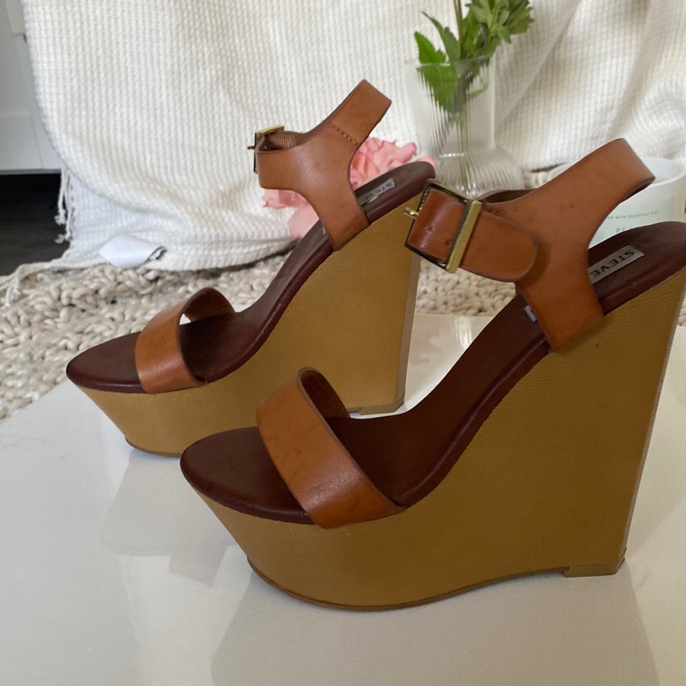 Steve Madden sandals
